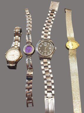 Vintage & Modern Watch Lot Of 4 - Wenger Sekonda Acqua Indiglo & No Boundaries